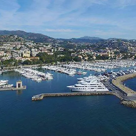 Úszó hotel Barca A Vela A Due Alberi Di 15 M Con 7 Posti Letto A Portosole Con Parcheggio *
